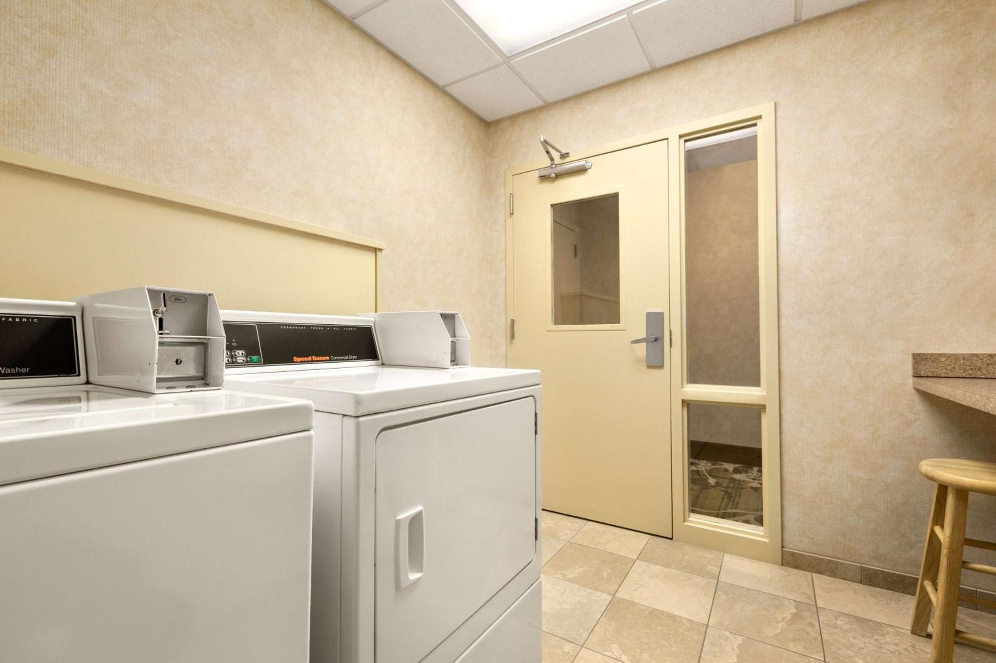 Hampton Inn Dover Eksteriør billede