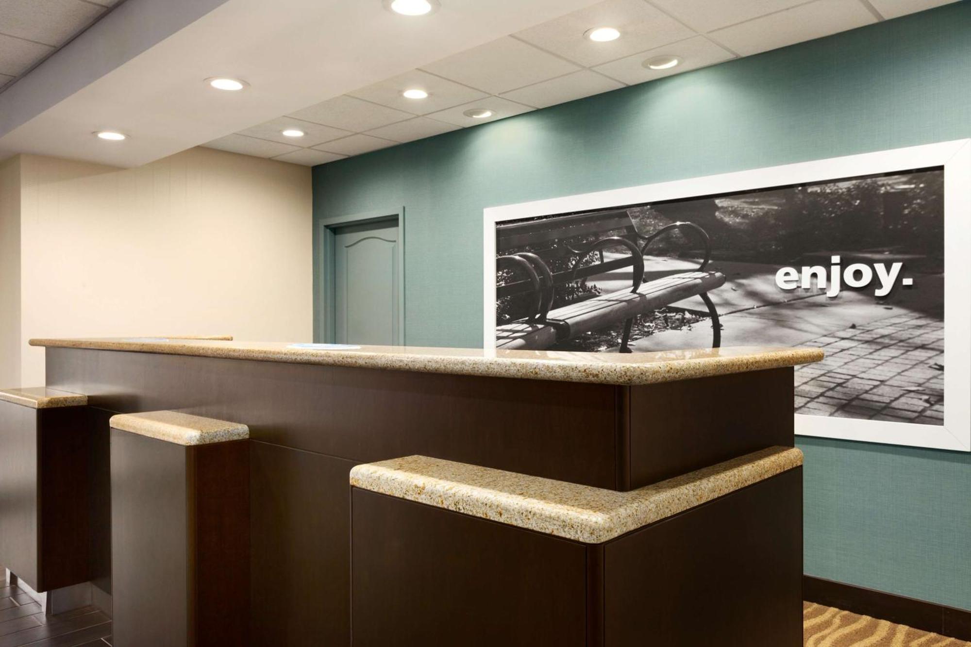 Hampton Inn Dover Eksteriør billede